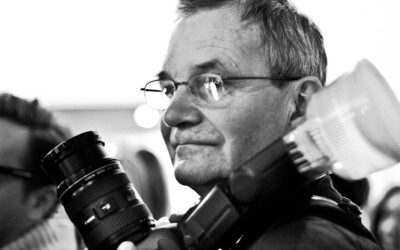 Por qué fotografiamos bodas y no funerales, según Martin Parr