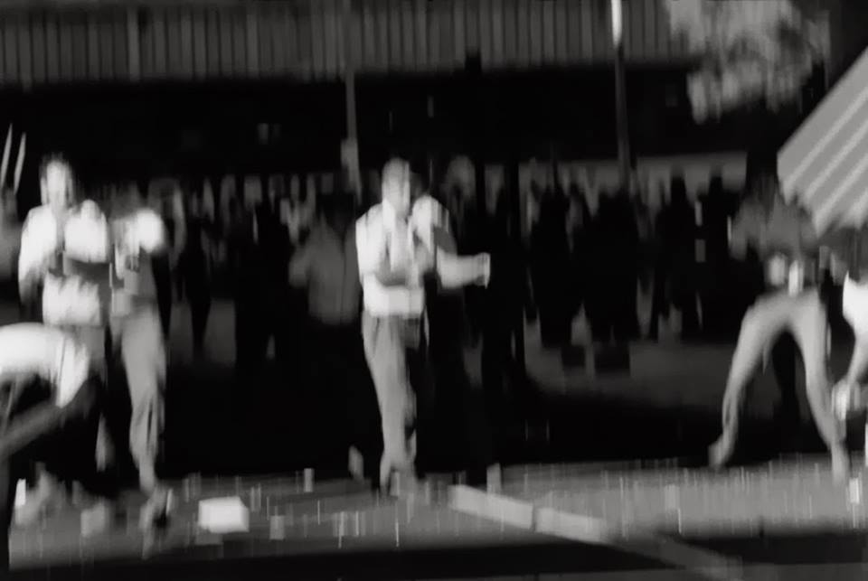 La foto de Patrick Zachmann en la que captó cómo un policía lo hería de un disparo