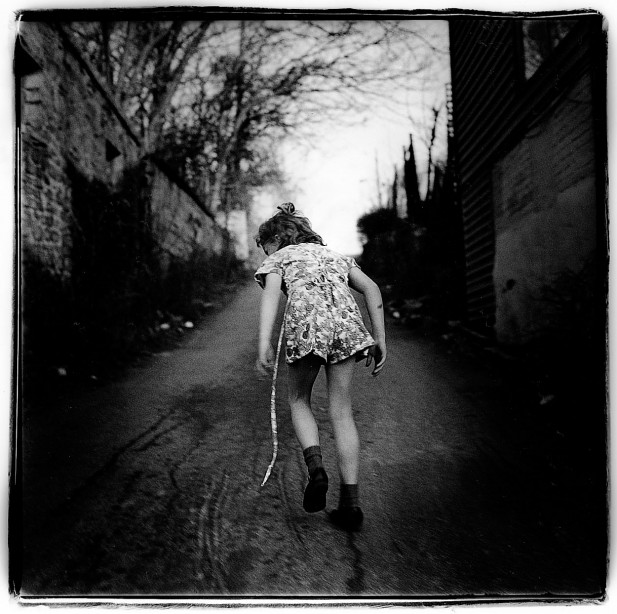 Michael Ackerman fotógrafo y su fotolibro Smoke